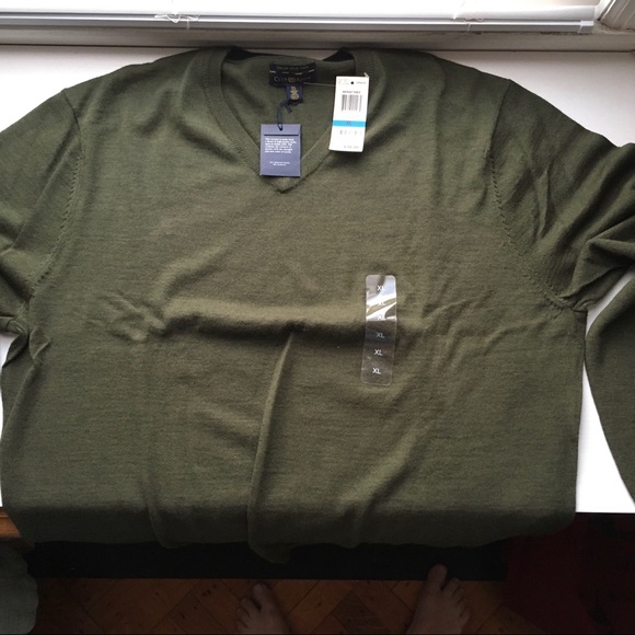 Club Room Men’s Merino Wool VNeck Sweater Pullover - Picture 2 of 8